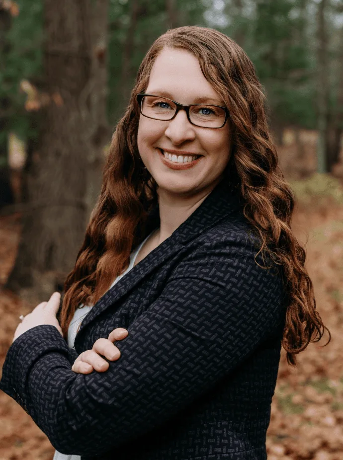 The photo shows Stephanie Slosser of Species360.
